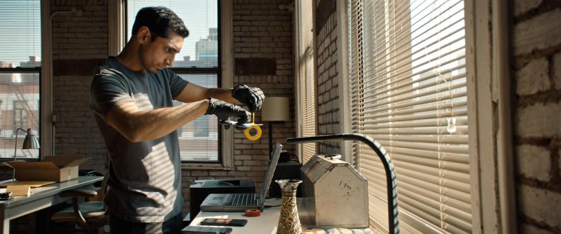 L'intermédiaire (Relay)